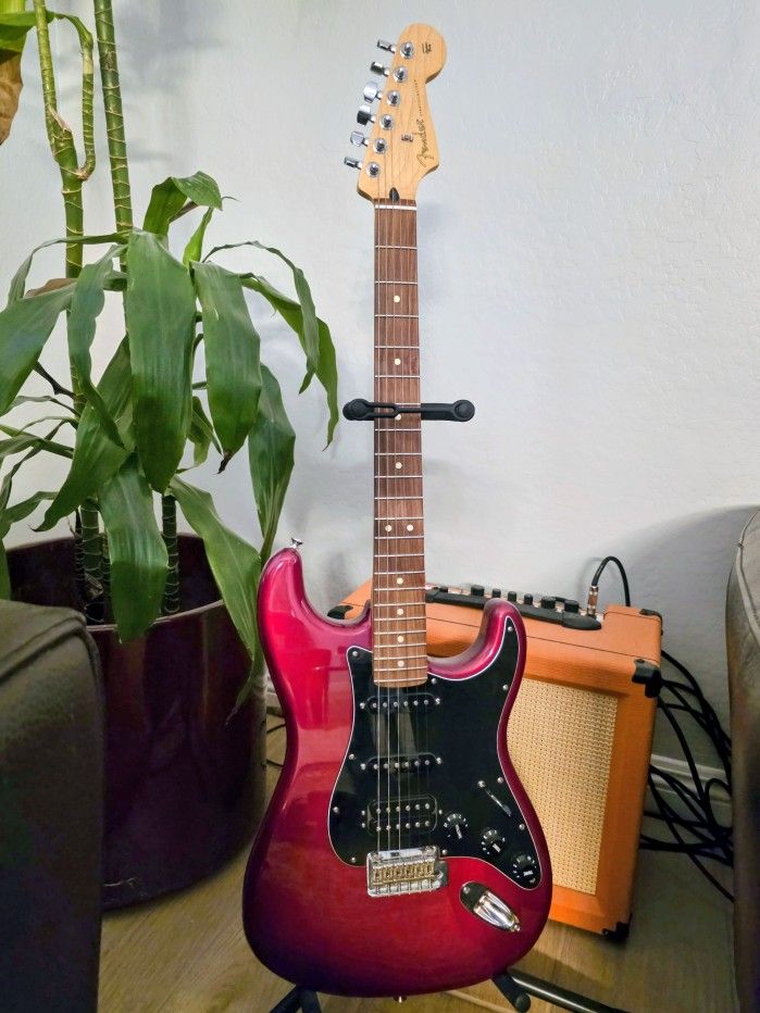 Fender Special Edition Player Stratocaster HSS Candy Red Burst Solid Body Electric Guitar