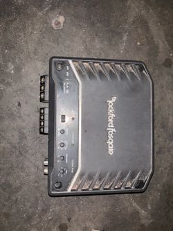Amp Rockford fosgate