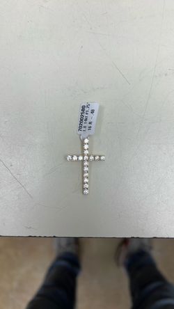 14kt cross pendant