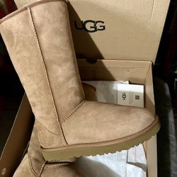 New UGG Women’s Classic Tall ll Chestnut Size 10 