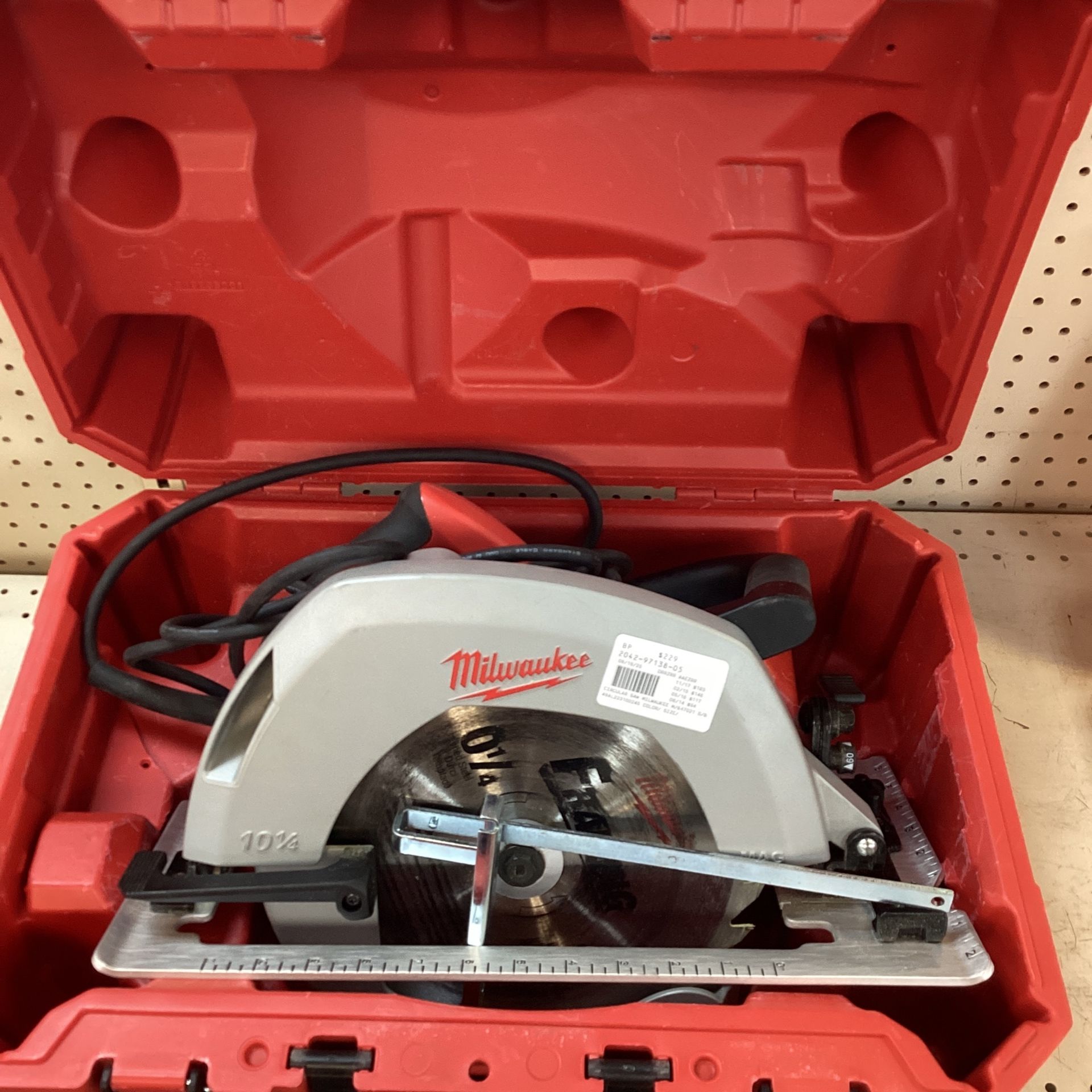 Circular Saw Milwaukee 