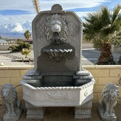 New Fountain And Lions Made Out Of Cement Perfect Gift 