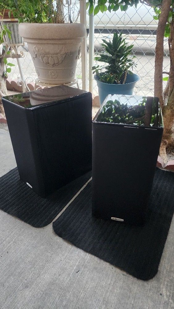 Polk Audio Bookshelf Speakers