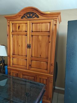Tv armoire