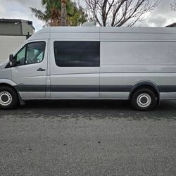 2013 Freightliner Sprinter 2500 High Roof V6