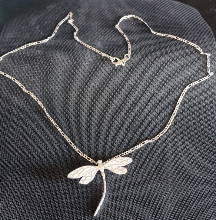 925 Sterling Silver Dragonfly Pendant with a 24 Inch chain Necklace