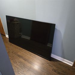 Insignia Smart TV 