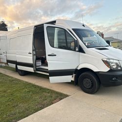 2017 Mercedes-Benz Sprinter Cargo