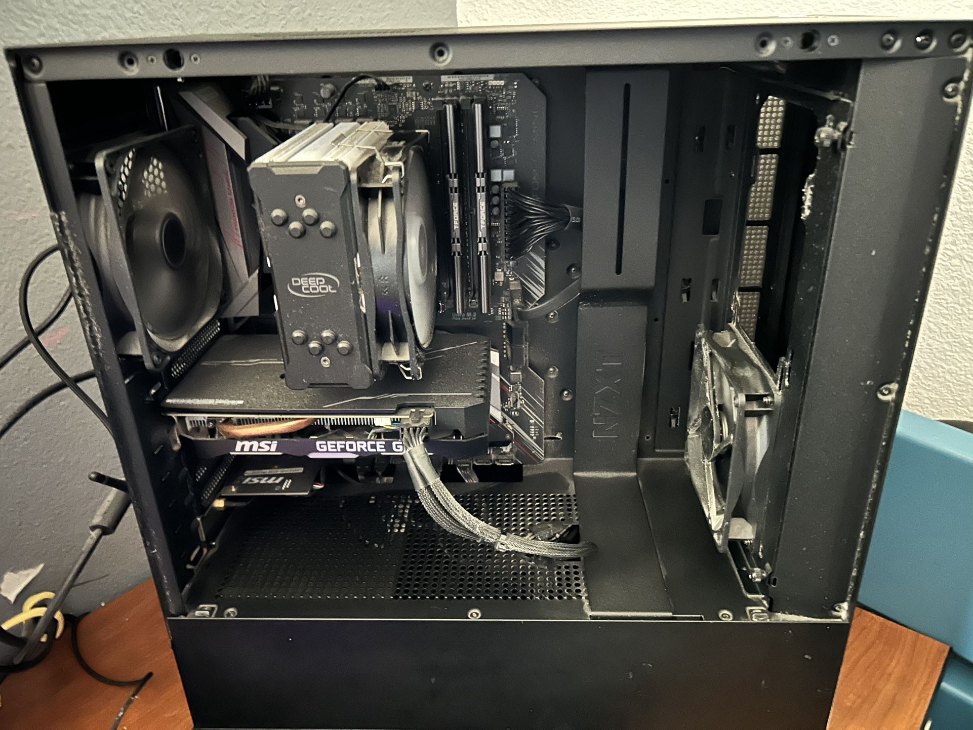 NZXT Streaming Gaming Pc Set Up ASAP OBO