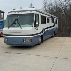 1997 Monaco Executive