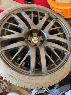 (4) OEM Nissan GT-R (R35) stock wheels with (3) Michelin Pilot sport tires