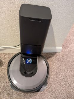 iRobot Roomba i7+ (7550) Robot Vacuum with Automatic Dirt Disposal Base