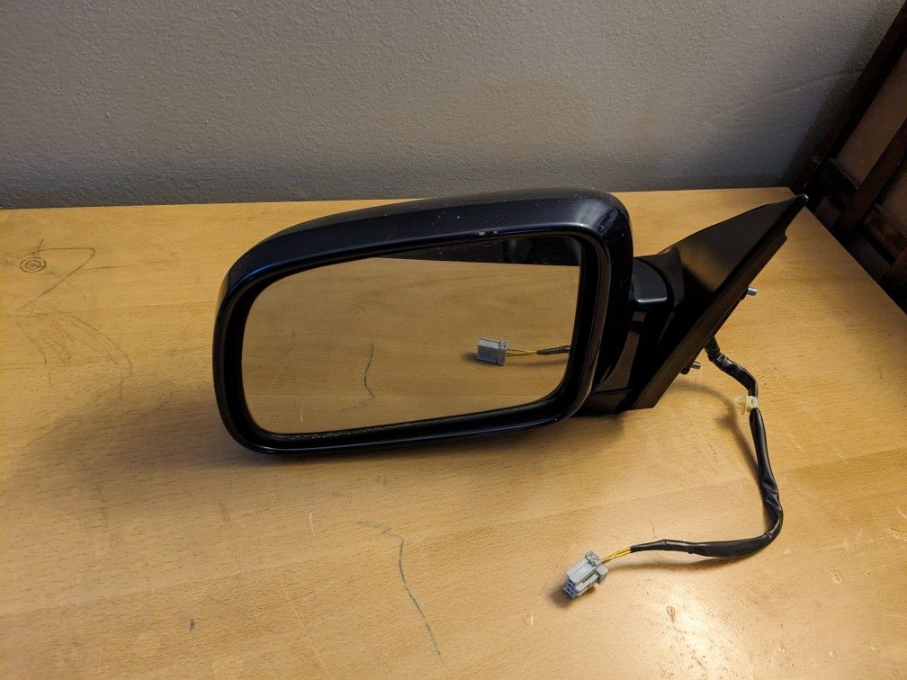 2006 CR-V Driver Side Original Side Mirror