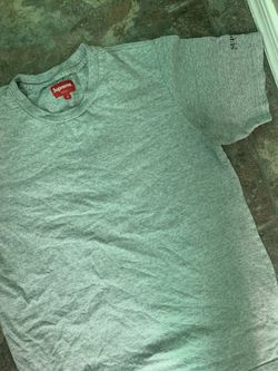 AUTHENTIC SUPREME SHIRT SIZE M