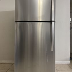 Refrigerator(Whirlpool Gold Top Freezer)