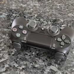 DualShock 4 Wireless Controller for PlayStation 4 - Jet Black