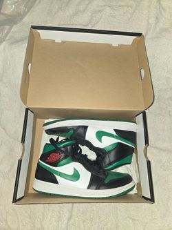 Air Jordan 1 Mid Pine Green Black/White – Men's Size 9.5 – Excellent Condition