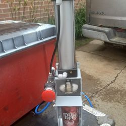 Chuka Hydraulic Can Crusher #MV-10 