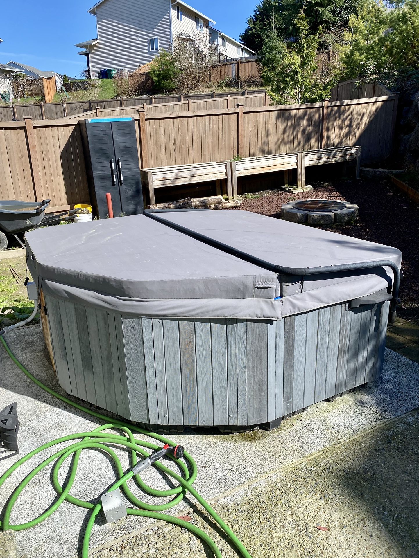 Jacuzzi / Hot Tub