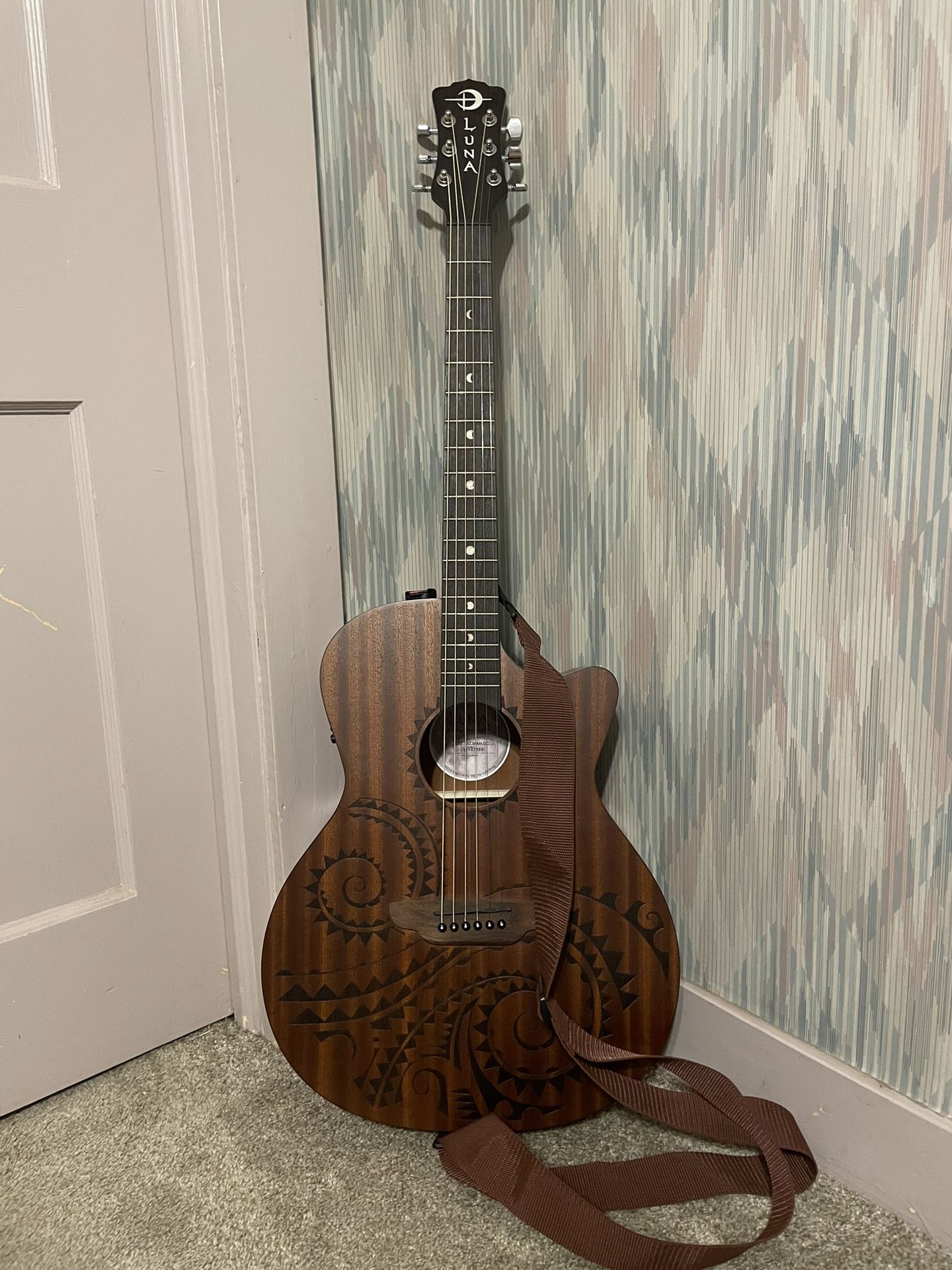 Luna Acoustic Guitar With Accessories