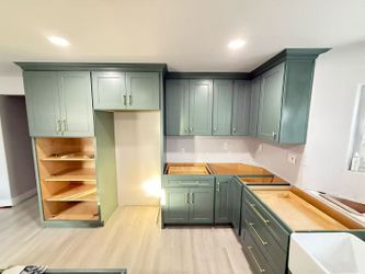 Kitchen Pantry Cabinet – Plywood Box, Solid Wood Door & Frame