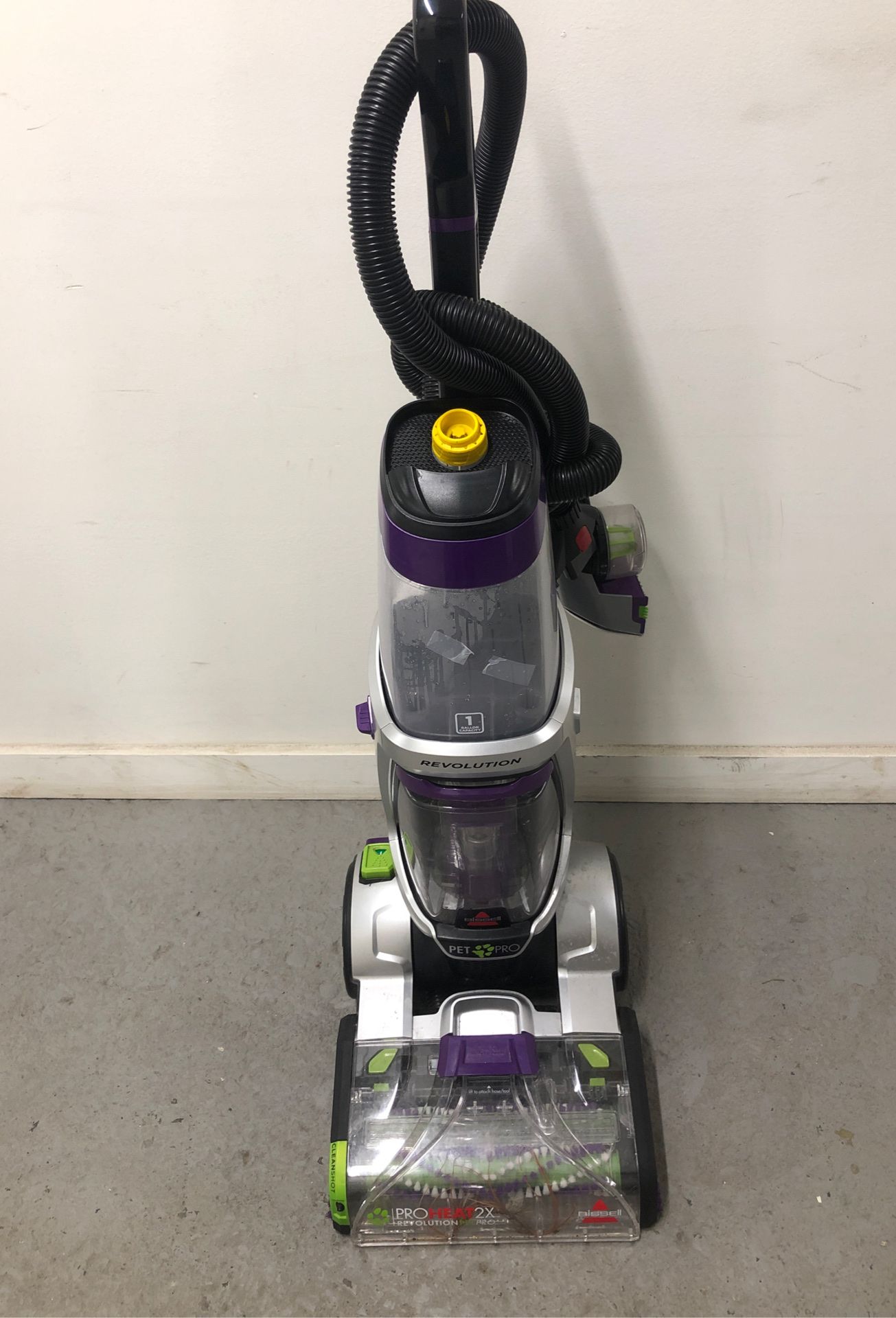 BISSELL PET PRO Revolution carpet cleaner almost brand new