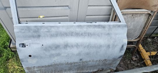 C10 Right Door
