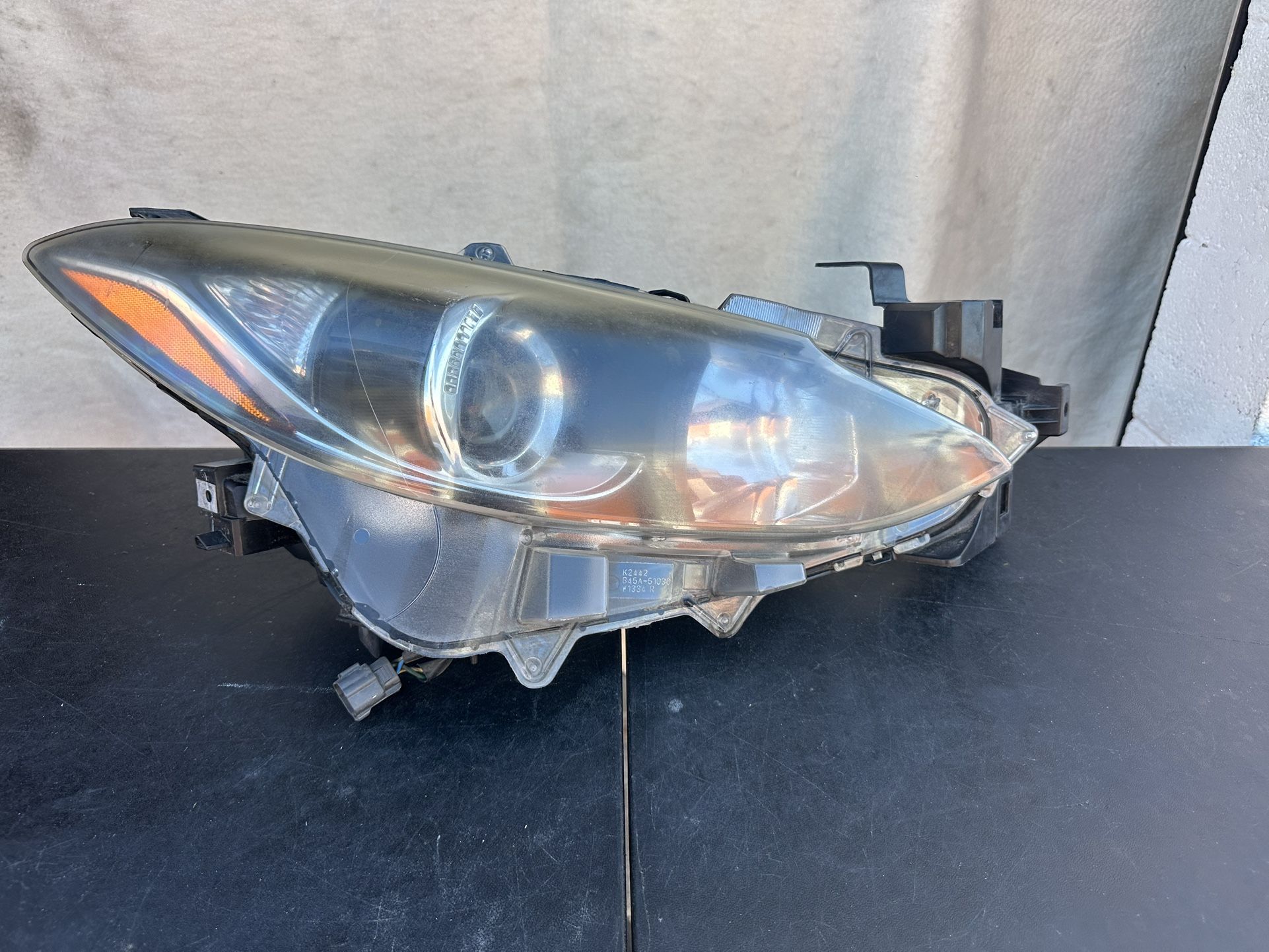 2014 2016 MAZDA 3 SEDAN HATCHBACK RIGHT SIDE HALOGENO HEADLIGHT OEM