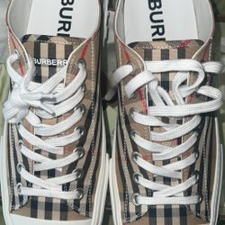 Burberry Shoes 