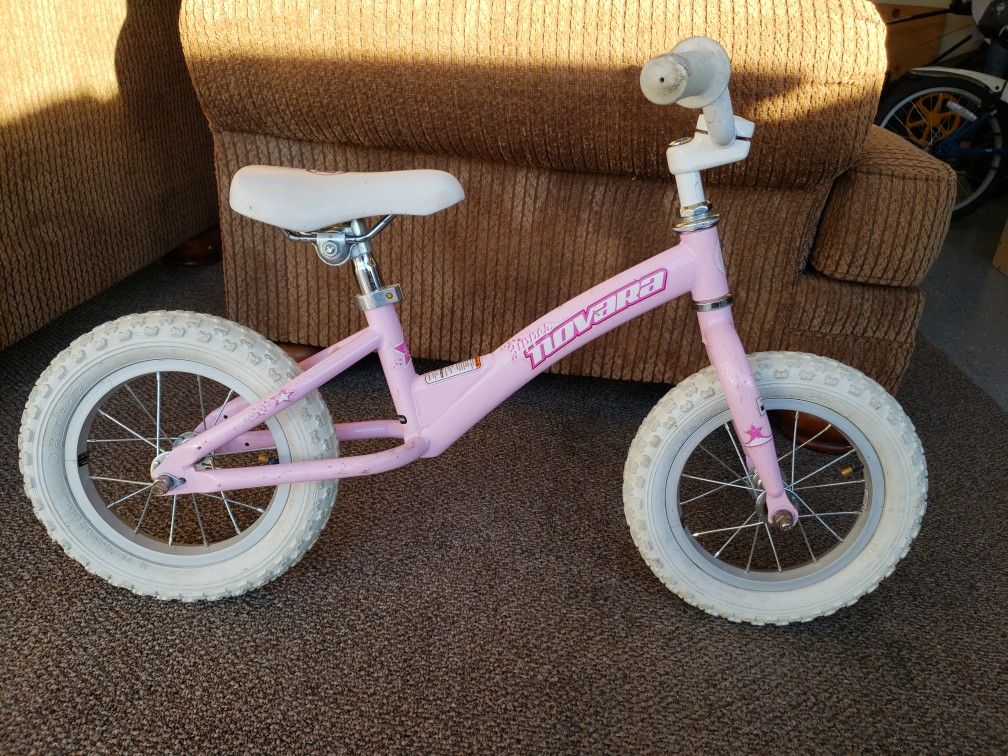 Zipper novara hotsell balance bike