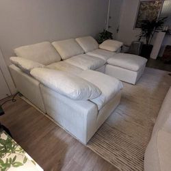 New Modular Sectional Couch 5 Piece/ Cloud/ Free Delivery 