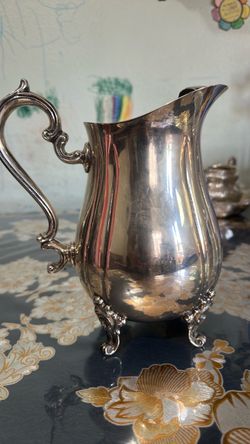 Gorham Herritage Silver-Plated Footed Pitcher
