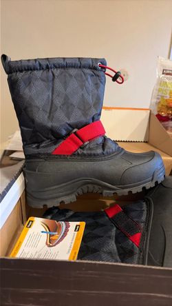 Snow shoes size 5