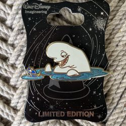 Disney DWI RARE Finding Dory Bailey LE Pin