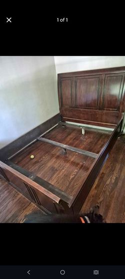 Queen size bed frame