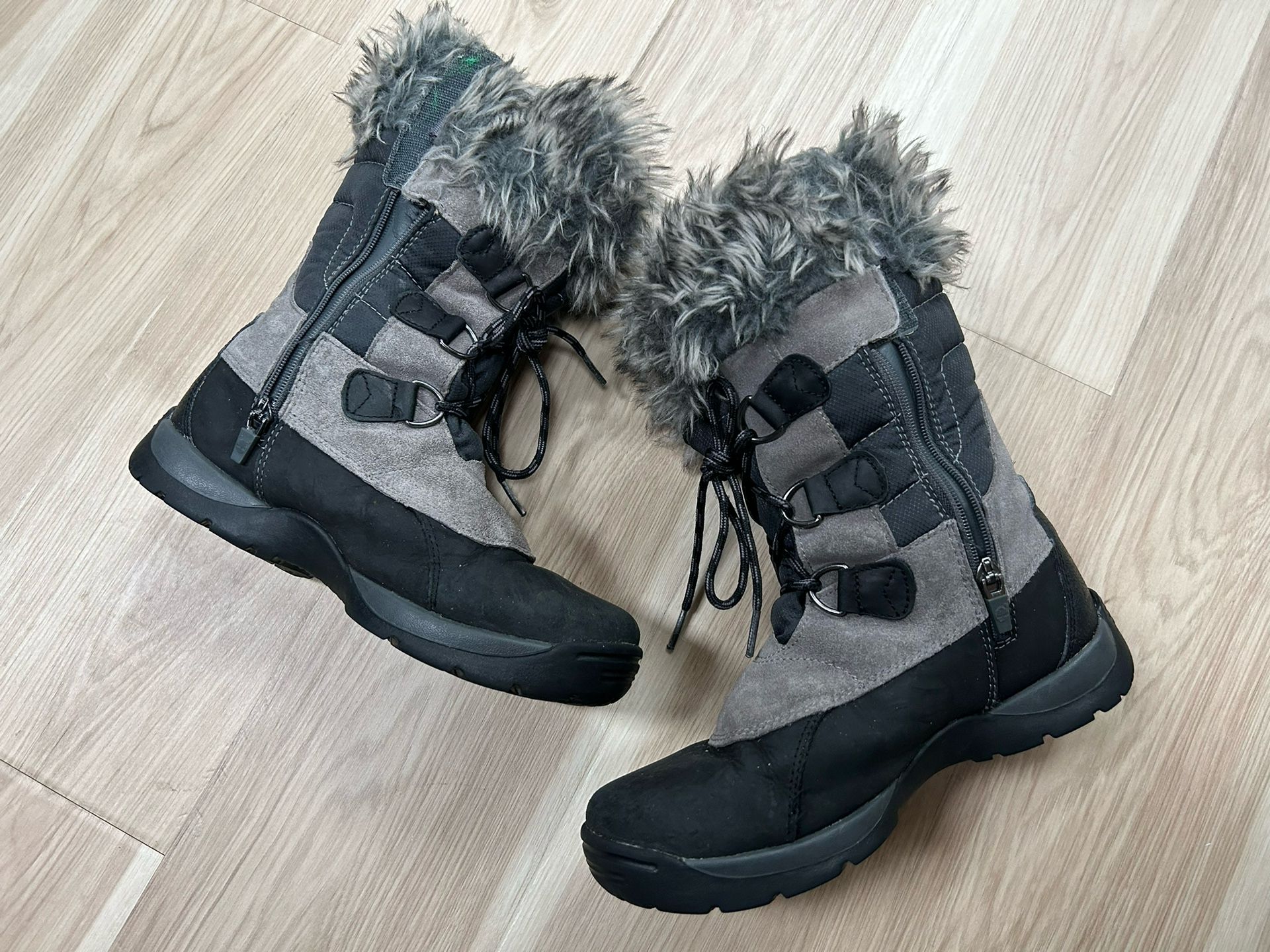 Timberland Kid's Black Faux Fur Lined Winter Boots Girl's Size 4