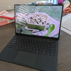 Samsung Galaxy Tab S8 Ultra and Book Cover Keyboard