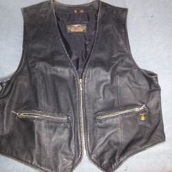 Woman's Vintage Harley-Davidson Leather Vest Size Is Woman's XL