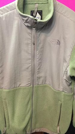 Girls Xl (fits women's medium) northface Denali jacket