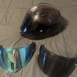 AGV Pista “Red Carbon”