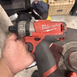 Milwaukee M12 Hex 2-Speed Screwdriver