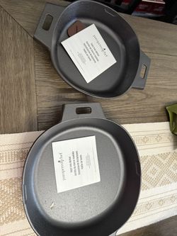 NEW Pamp. Chef. Cast Iron Set 