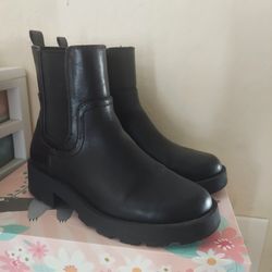 Girl Boots 