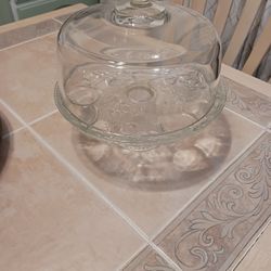 Round Glass Cake Stand With Cover
