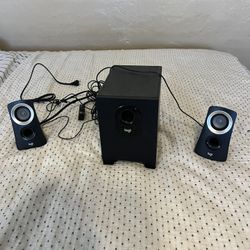 Multimedia Speaker System