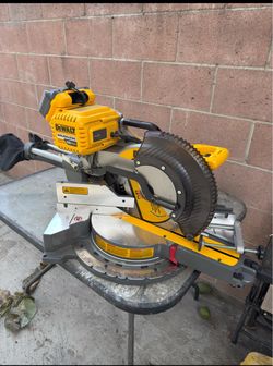 DEWALT FLEXVOLT 120-Volt MAX Lithium-Ion Cordless Brushless 12 in. Sliding Miter Saw w/ AC Adapter (Tool-Only)
