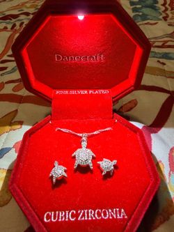 Silver plated necklace and earring set