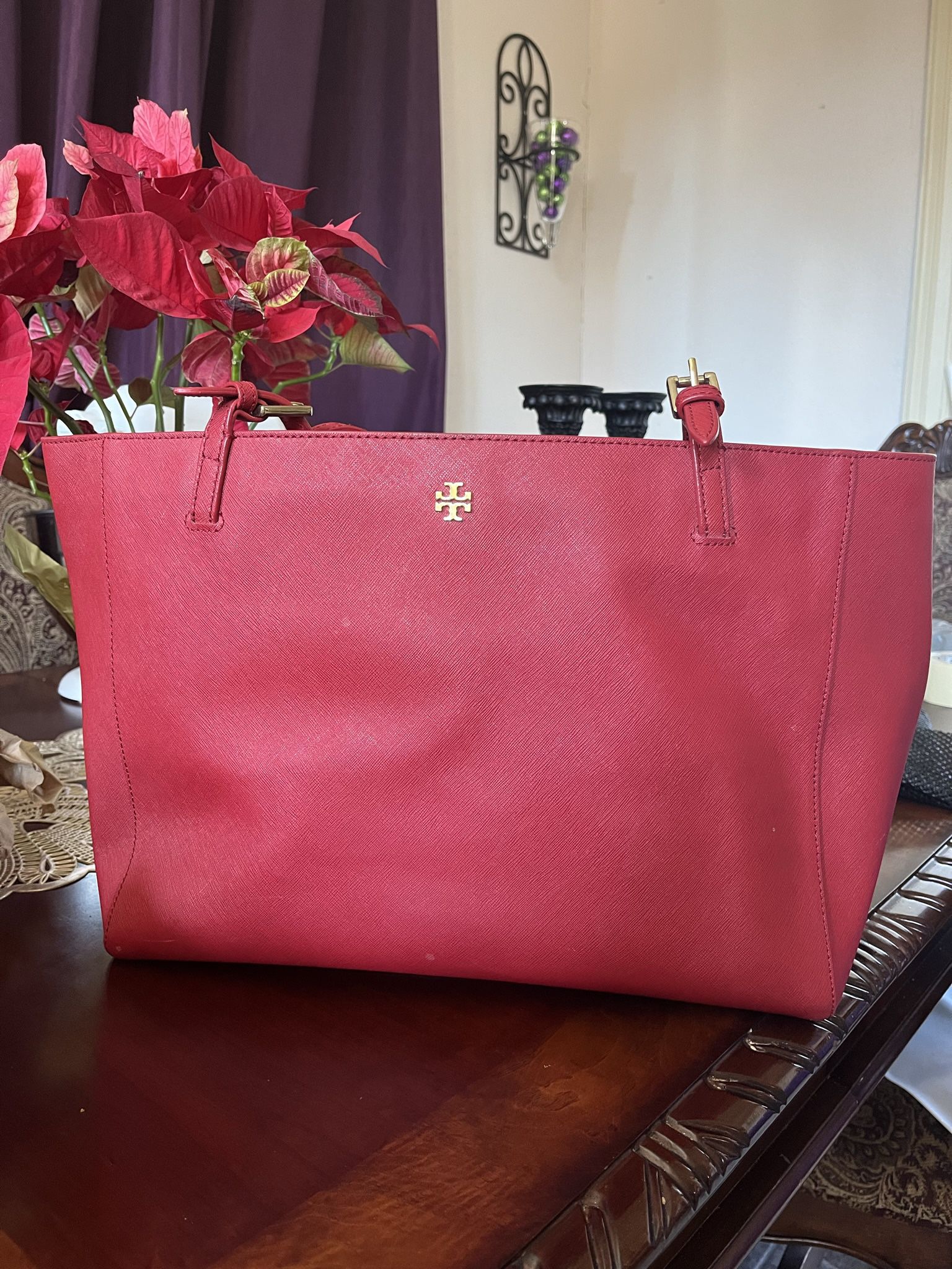 Tory Burch Large York Tote for Sale in San Antonio, TX - OfferUp