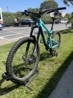2019 Santa Cruz Bronson Carbon Fiber