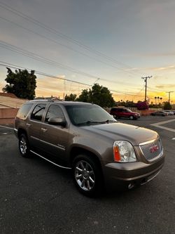 2011 GMC Yukon Denali